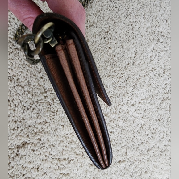 Luis Vuitton Sara Wallet - Picture 8 of 16